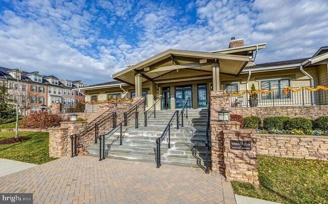 Building Photo - 12855 Clarksburg Square Rd