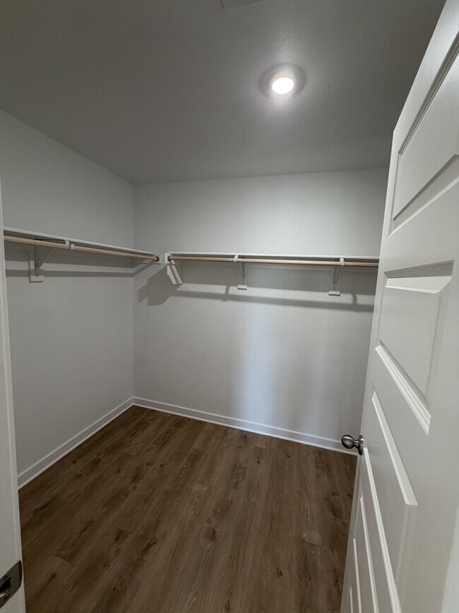 Building Photo - 376 Texas Ave