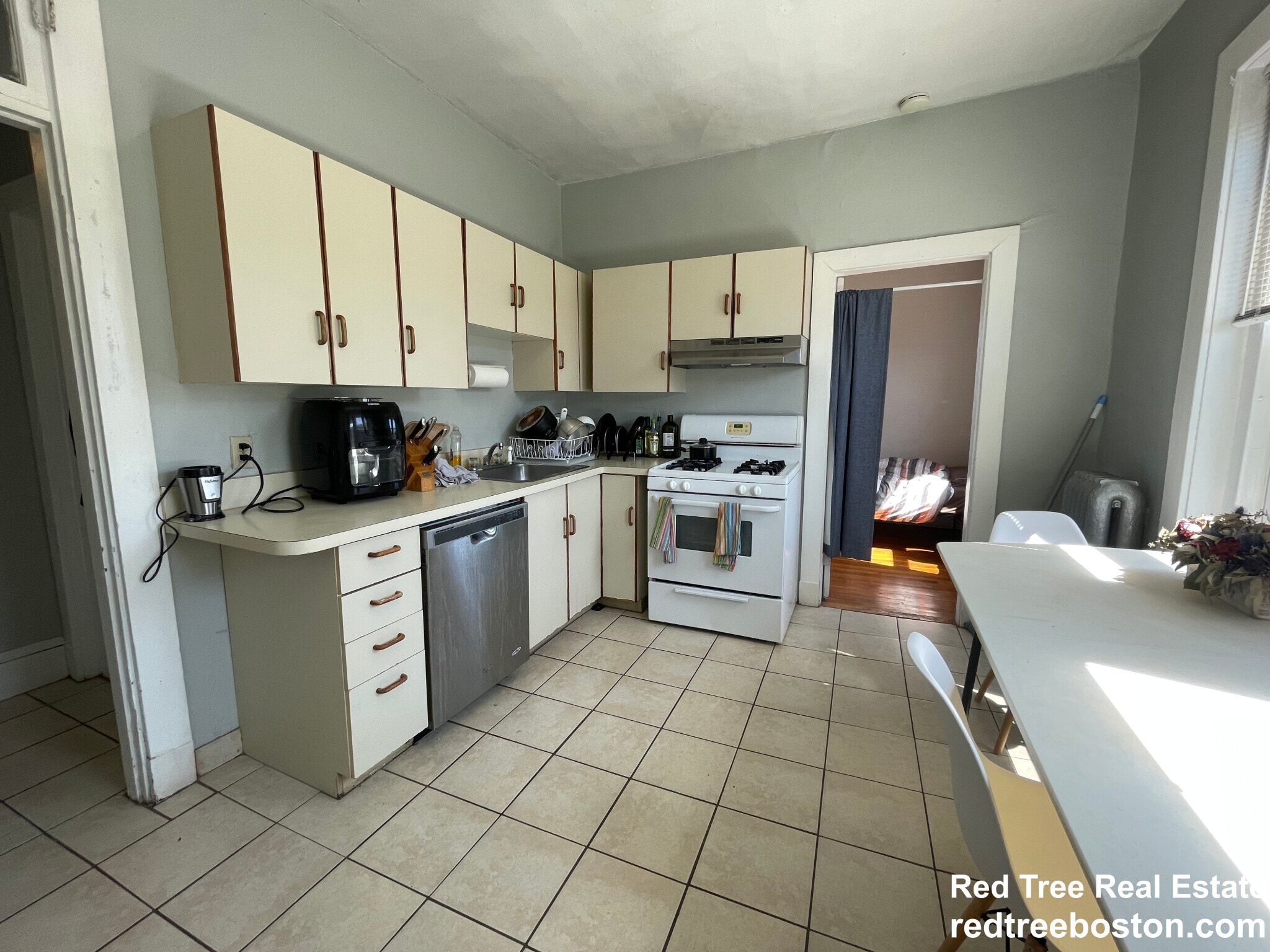 Building Photo - 1284 Commonwealth Ave