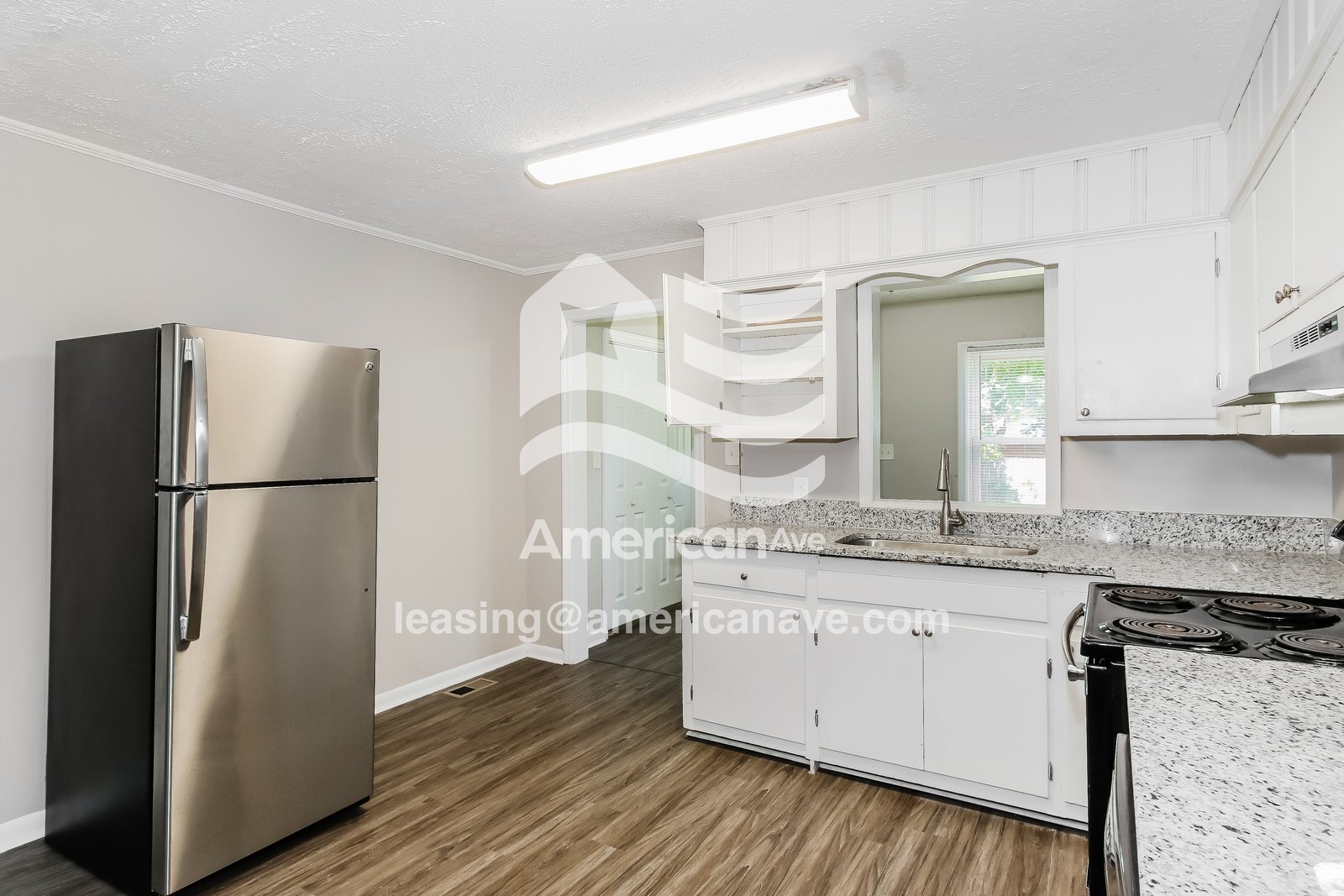 Building Photo - 2210 Tudor Dr