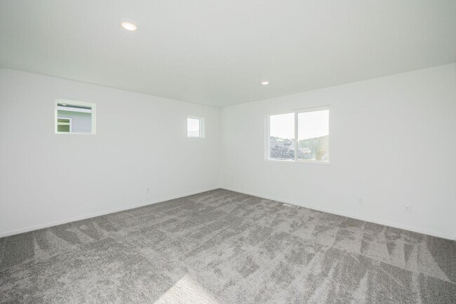 Building Photo - For Rent – Beautiful Park-Facing Home in Liberty Lake