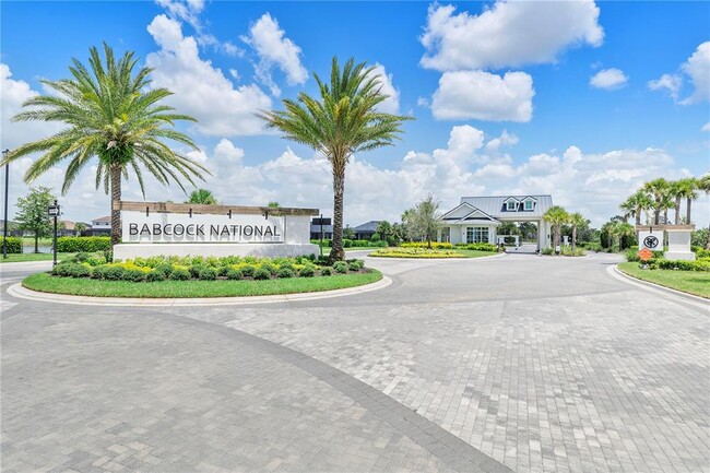 Building Photo - 15925 Sugar Hl Dr