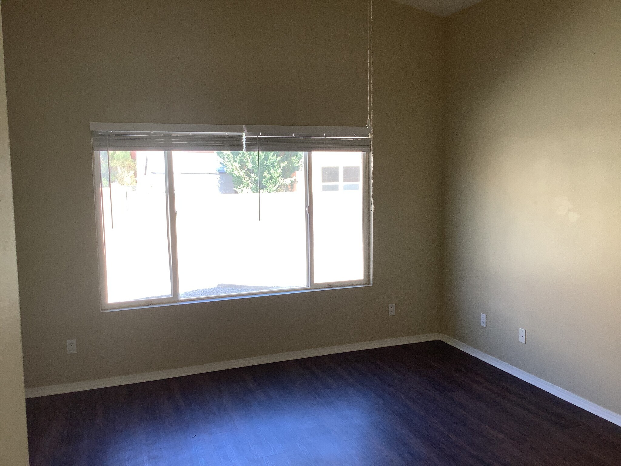 Building Photo - 7623 Banyon Ave NW