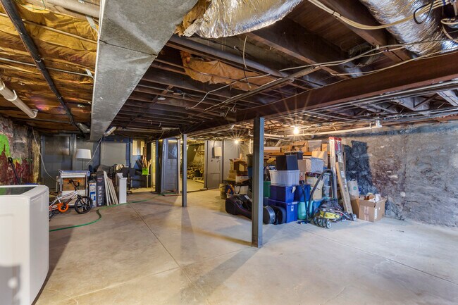 Building Photo - 6644 Gravois Ave