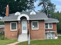 Building Photo - Rehabbed Spacious 2 BR/1BA House - Northwoods