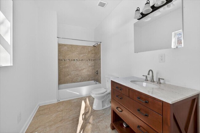 Building Photo - 2250 N Capitol Ave