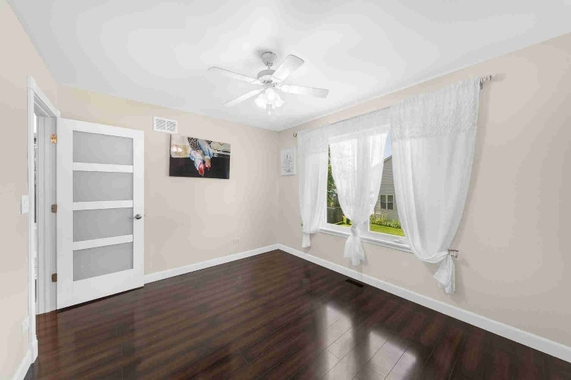 Building Photo - 264 N Southport Rd