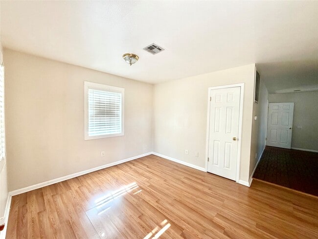 Building Photo - 4275 Bethel Blvd