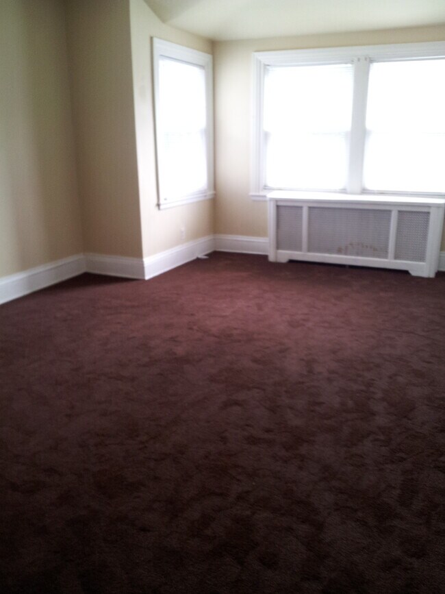 Bedroom - 1413 Darby Rd