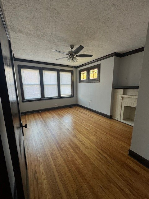 Building Photo - 1745 W 89th St