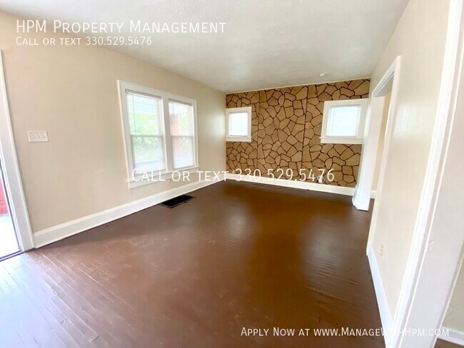 Building Photo - 2302 10th St NW