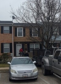 Building Photo - 605 Burlington Ct