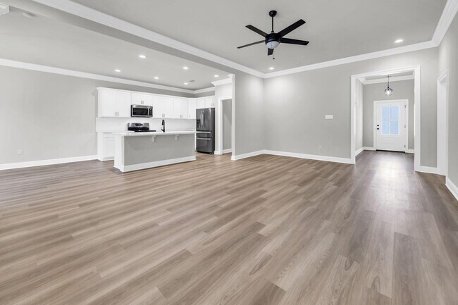 Building Photo - 4603 Jayhawk Dr