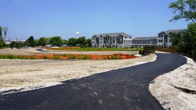Building Photo - 2125 Yellowstone Blvd