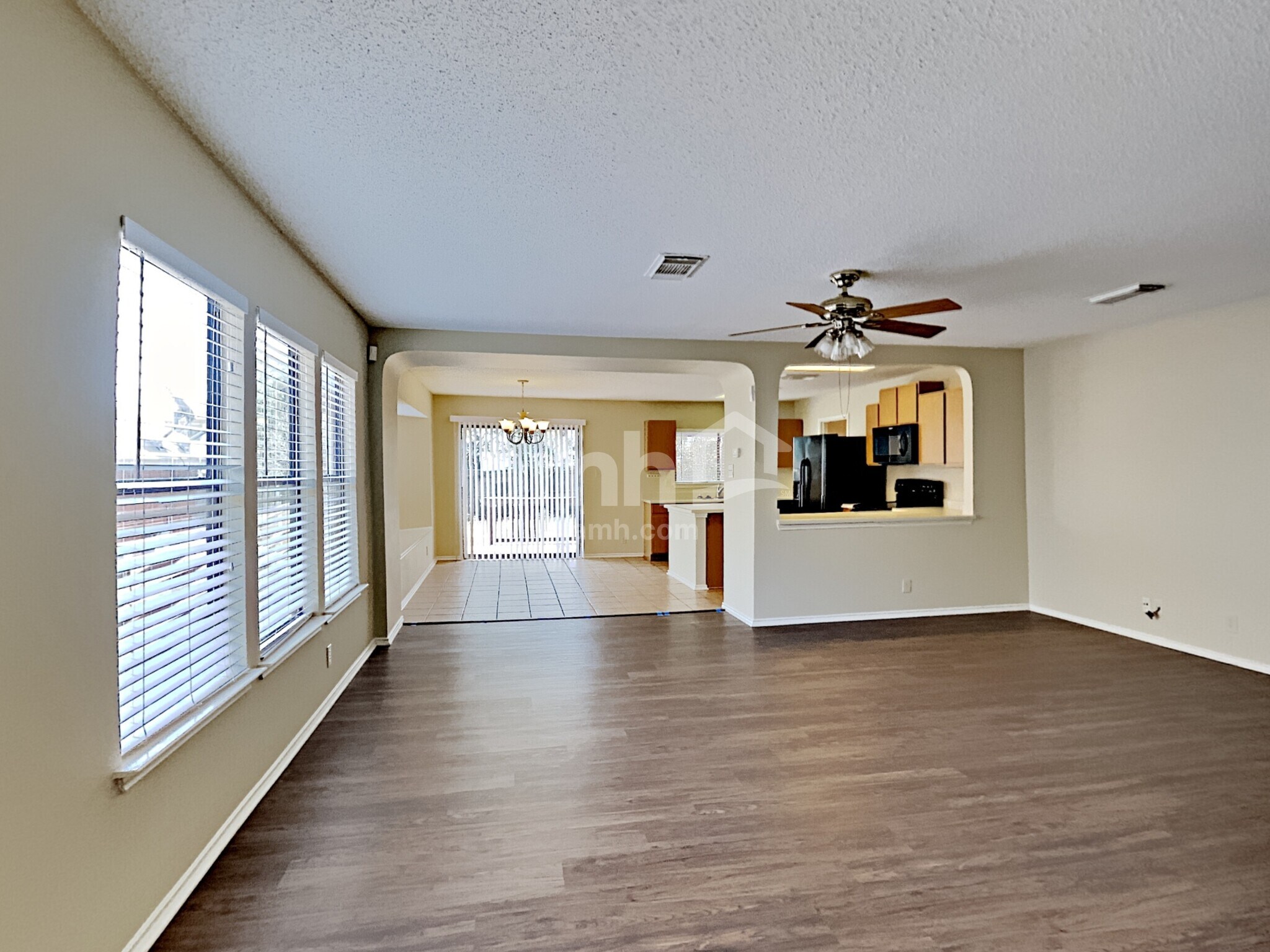 Building Photo - 7206 Knights Haven