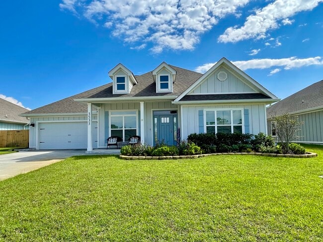 Primary Photo - 3533 Sailfish Dr