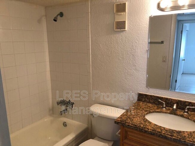 Building Photo - 4725 S Texas Ave