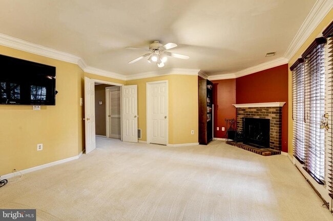Building Photo - 6352 Dakine Cir