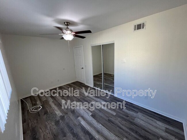 Building Photo - 422 Rosa Parks Rd