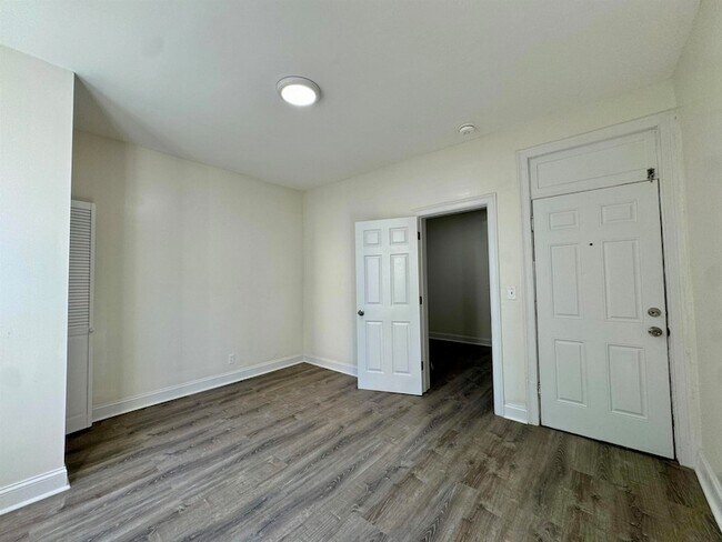 Building Photo - 124 74th St