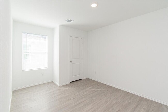Building Photo - 5812 San Geronimo