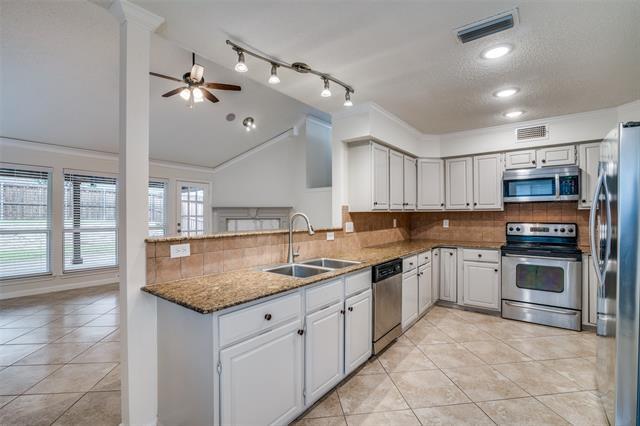 Building Photo - 3009 Cemetery Hill Rd