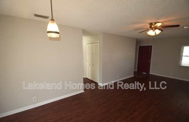 Building Photo - 145 Audubon Rd