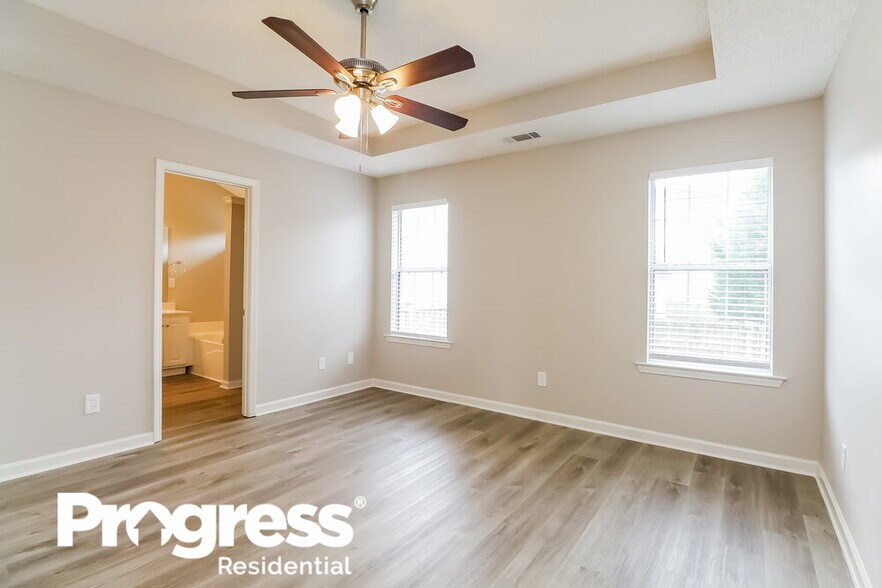 Building Photo - 553 Ransom Way