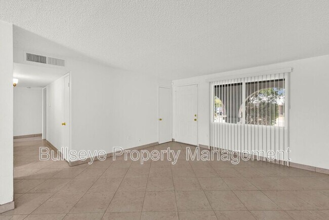 Building Photo - 13811 N 37th Way