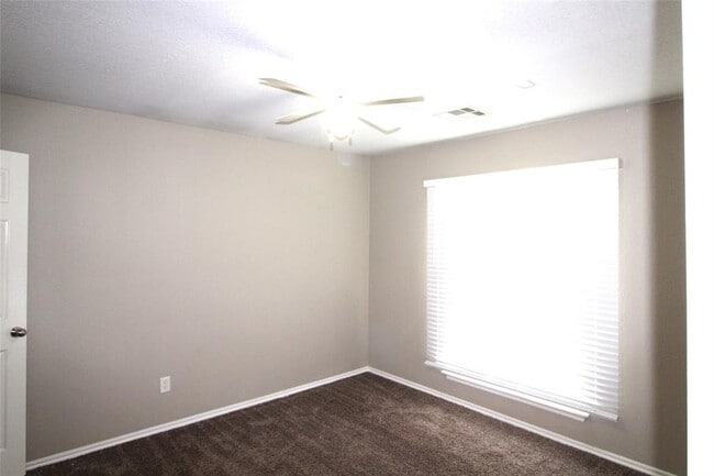 Building Photo - 1726 Concord Dr