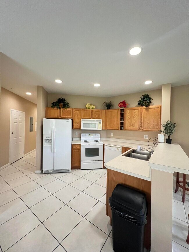 Building Photo - 8924 Sandshot Ct