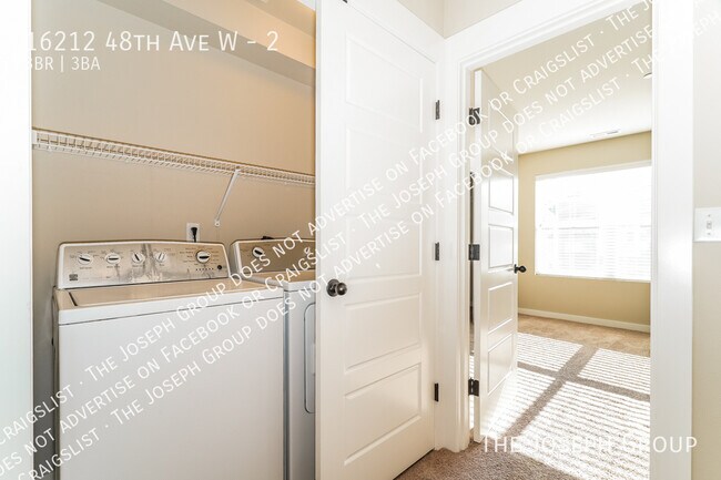 Building Photo - 16212 48th Ave W