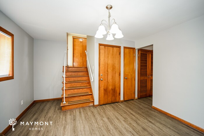 Building Photo - 2512 Grosvenor Dr