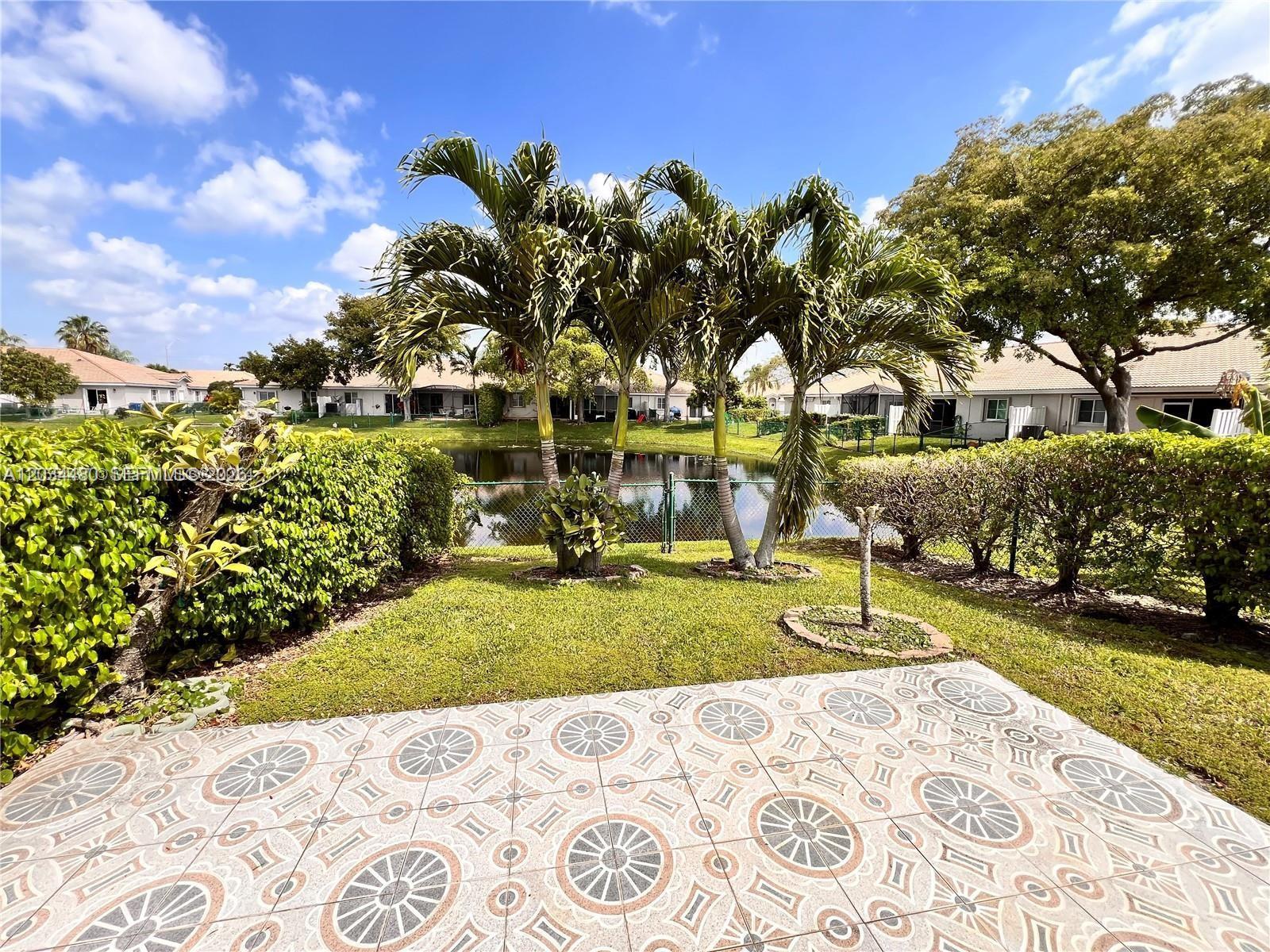 Building Photo - 11281 SW 18th Ct