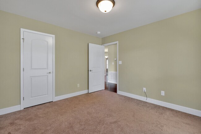 Building Photo - 505 Tidal Ct