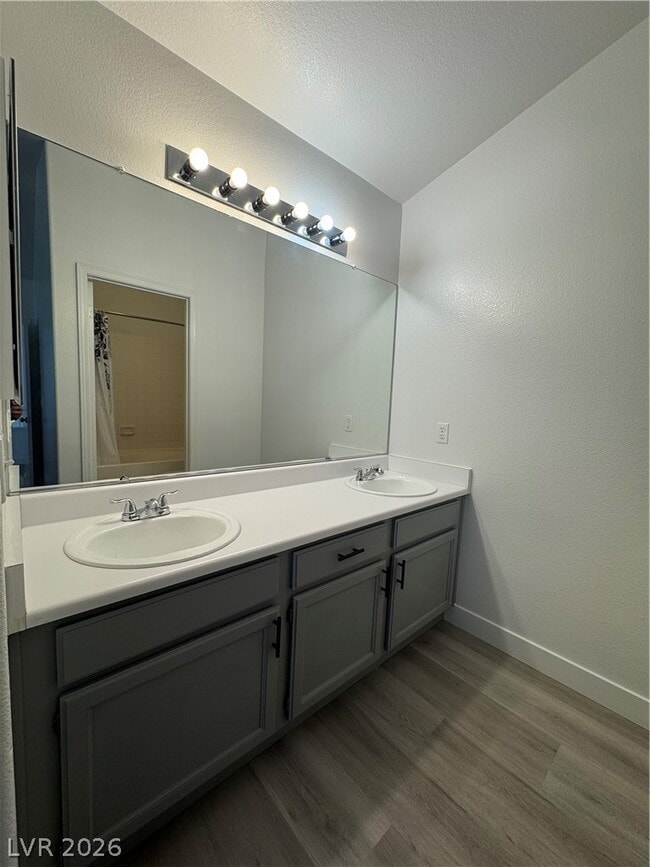 Building Photo - 1708 Sierra Valley Way