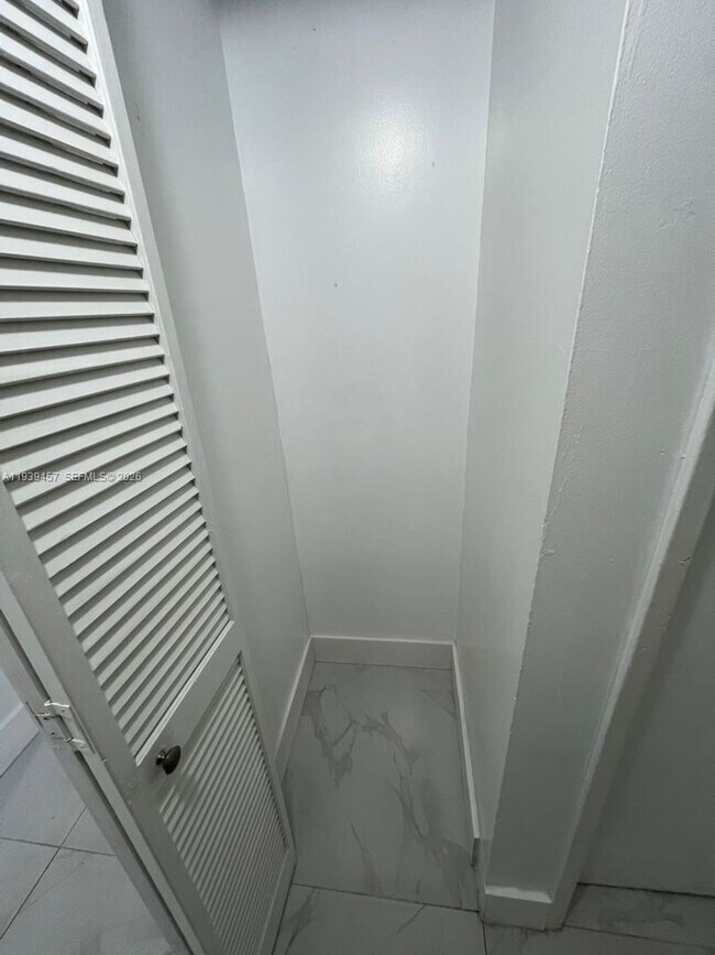 Building Photo - 7450 SW 153rd Pl