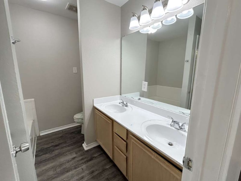 Building Photo - 2800 St Martin Dr