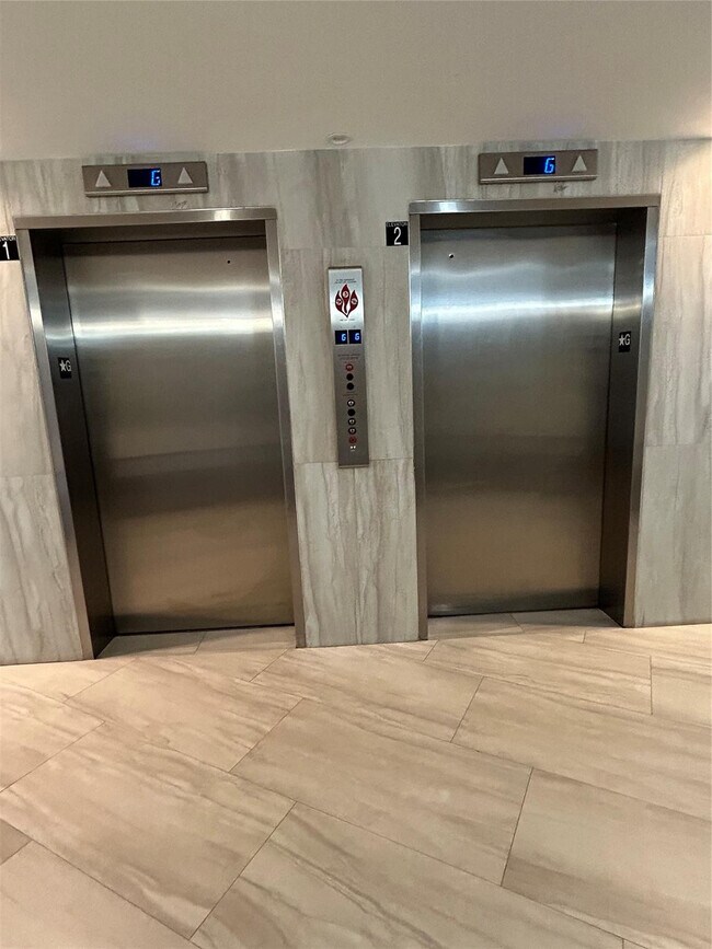 Building Photo - 1200 Hibiscus Ave