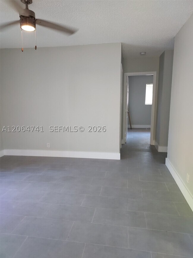 Building Photo - 808 SW 14th St