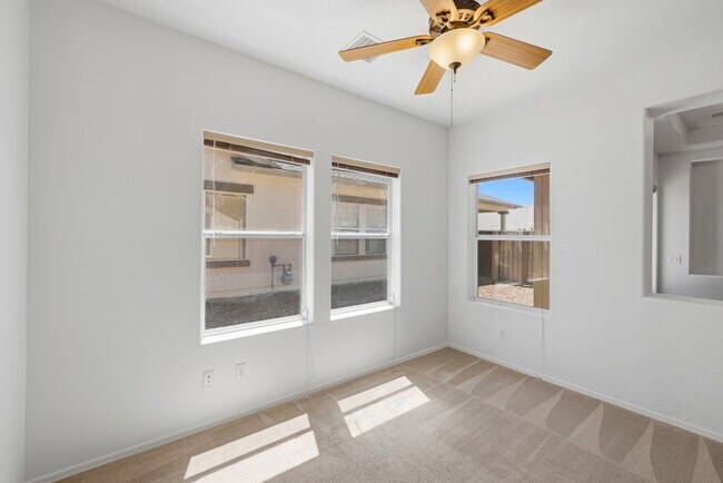 Building Photo - 12683 E Viento St