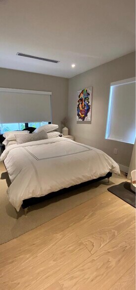 Building Photo - 1277 SW 19th St