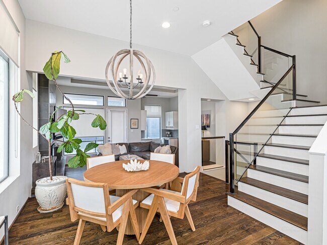 Building Photo - 1520 Malone St