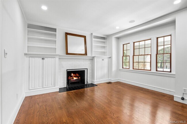 Building Photo - 6 Summit Ave