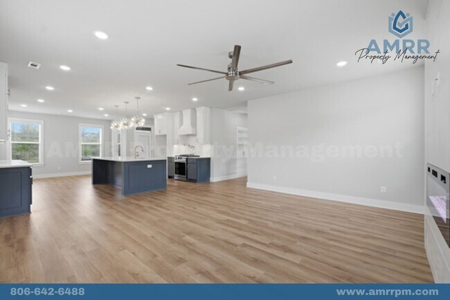 Building Photo - 1124 Bunker Dr