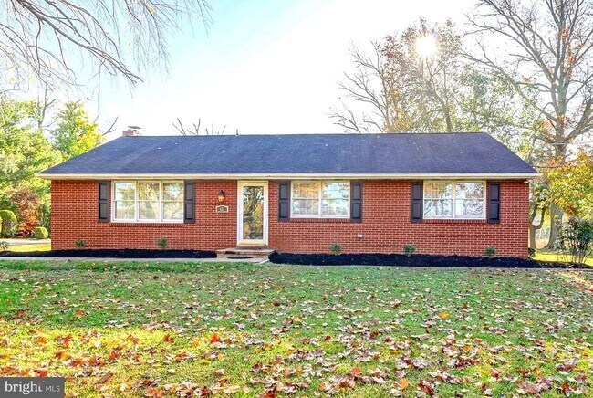 Building Photo - 123 Thies Rd