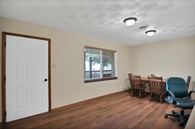Building Photo - 14301 County Rd 511