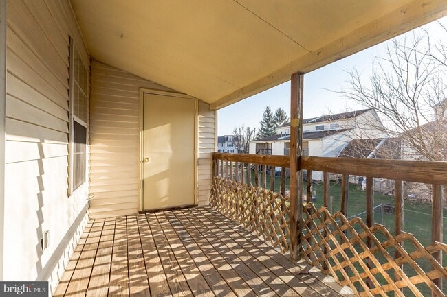 Building Photo - 65 Sandybrook Dr