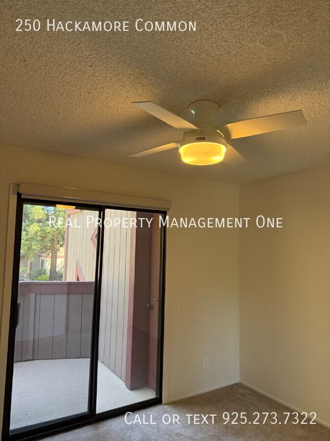 Building Photo - 250 Hackamore Common
