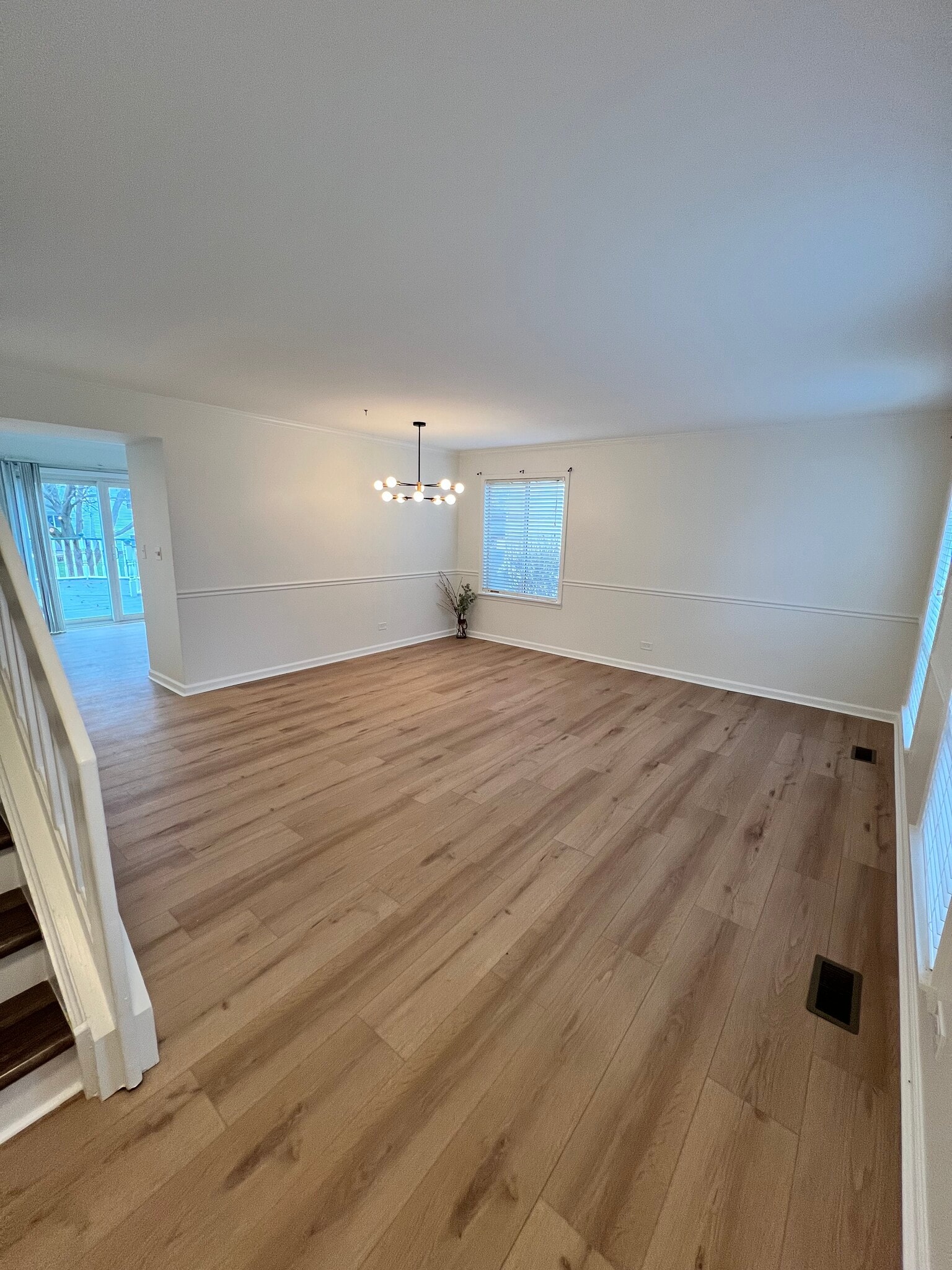 Building Photo - 666 Mariner Dr